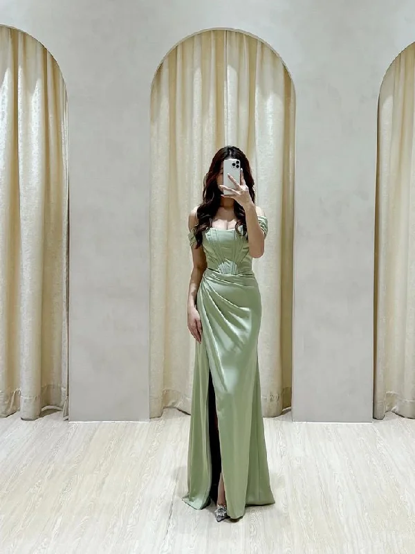 Women's Bell-Sleeve DressesGreen Off Shoulder Long Evening Dress Party Dress Prom Dress With Slit       S6694