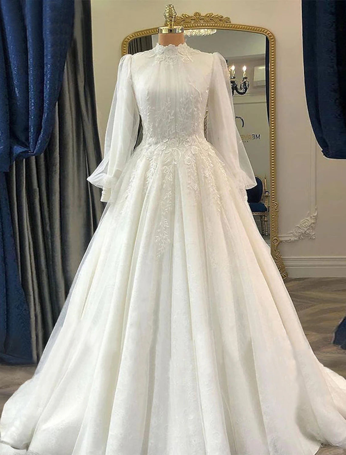 Women's Peter Pan Collar DressesEngagement Vintage 1940s / 1950s Formal Fall Wedding Dresses Ball Gown High Neck Long Sleeve Court Train Lace Bridal Gowns With Pleats Appliques Summer Wedding Party