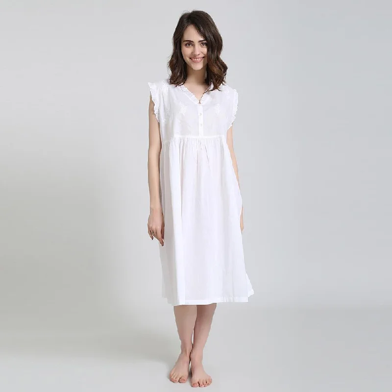 women's pajamas with a blend of comfort, style, and functionalityHelen 100% Woven Sleeveless Cotton Gown