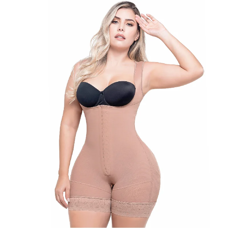 body shaper with adjustable hooks for a custom fitSonryse 211BF Fajas Colombianas Postparto y Levanta Cola de Uso Diario