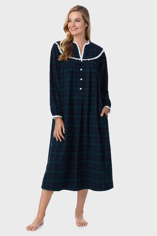 women's pajamas with a sophisticated eleganceLanz of Salzburg Open Neck Pocketed Flannel Gown