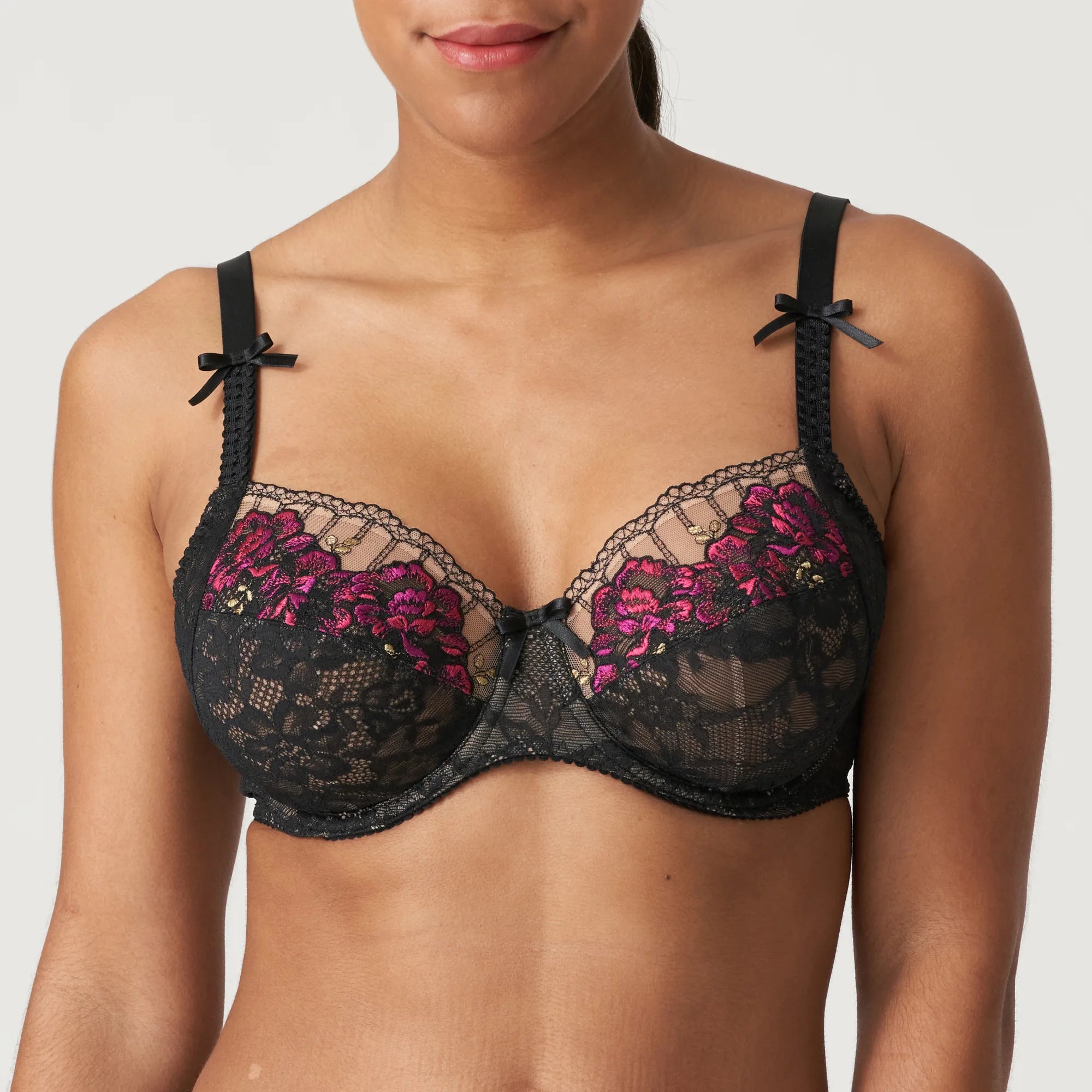 backless bra with invisible strapsPLEASANTON S.G Emboîtant avec armatures