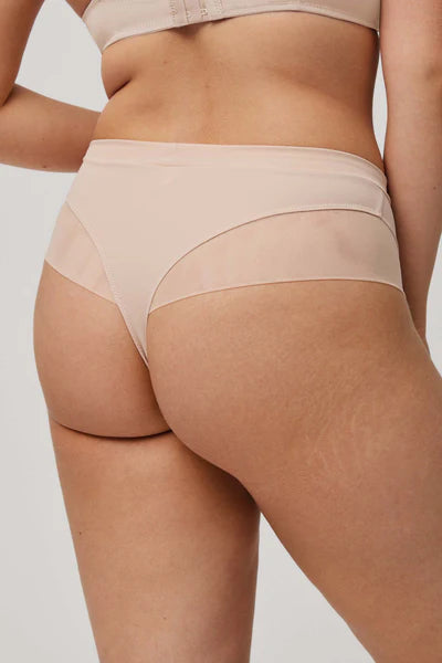 plus-size seamless panties with a full-coverage design and tummy controlBraga Midi Microfibra Ysabel Mora