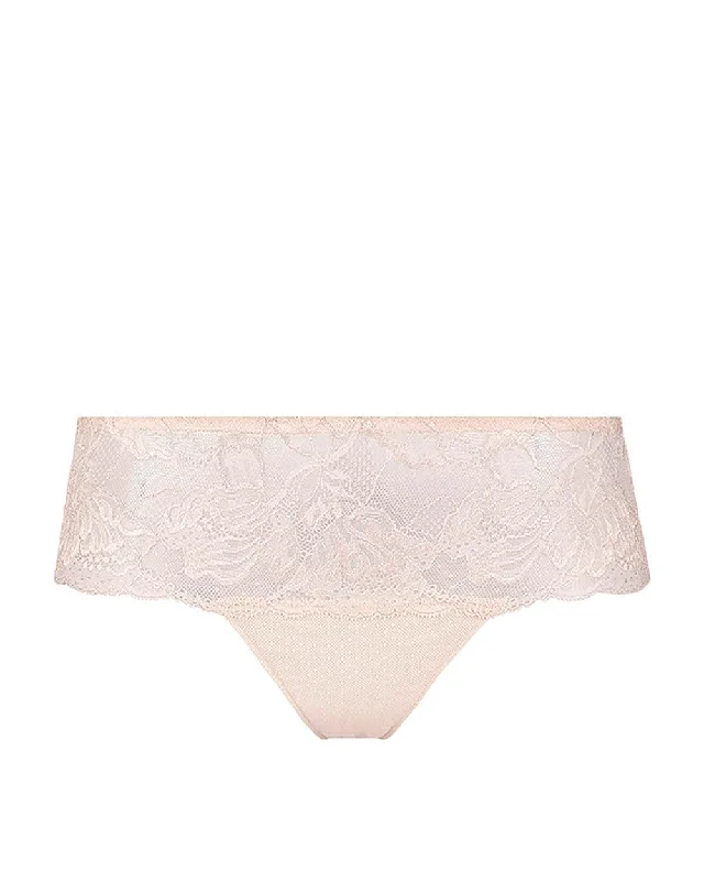 plus-size lace panties with a high-waisted design for all-day comfortPromesse Shorty